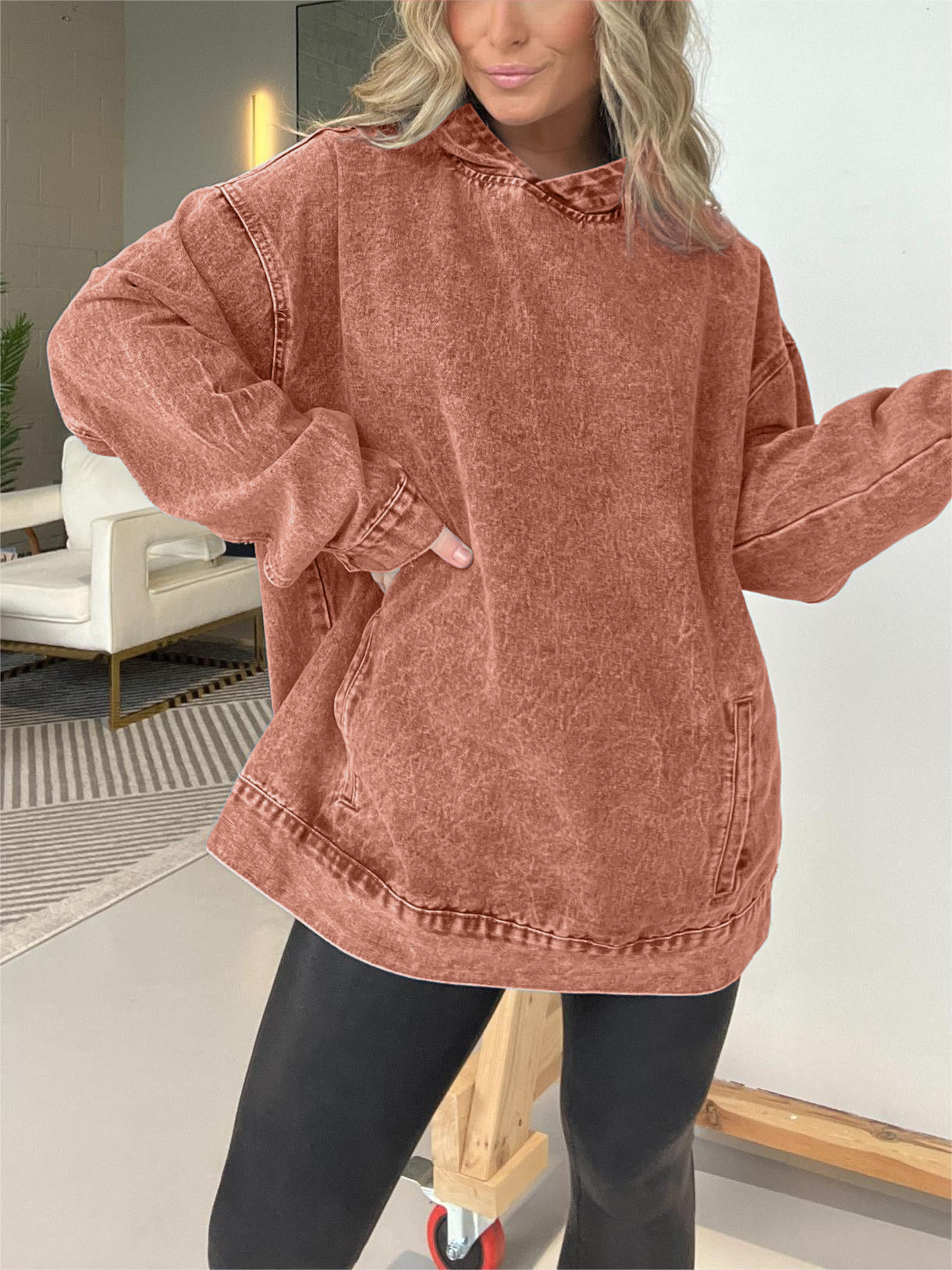 Neues Kapuzen-Sweatshirt aus Denim mit Vordertaschen (2 kaufen, kostenloser Versand)
