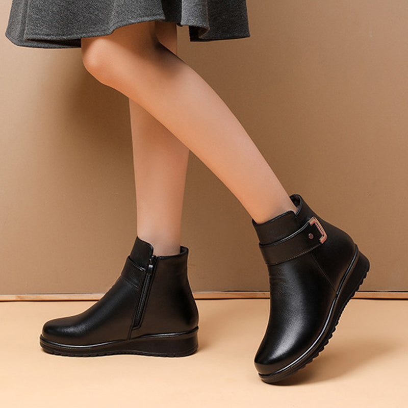 Women's Metal Buckle Leather Waterproof Boots