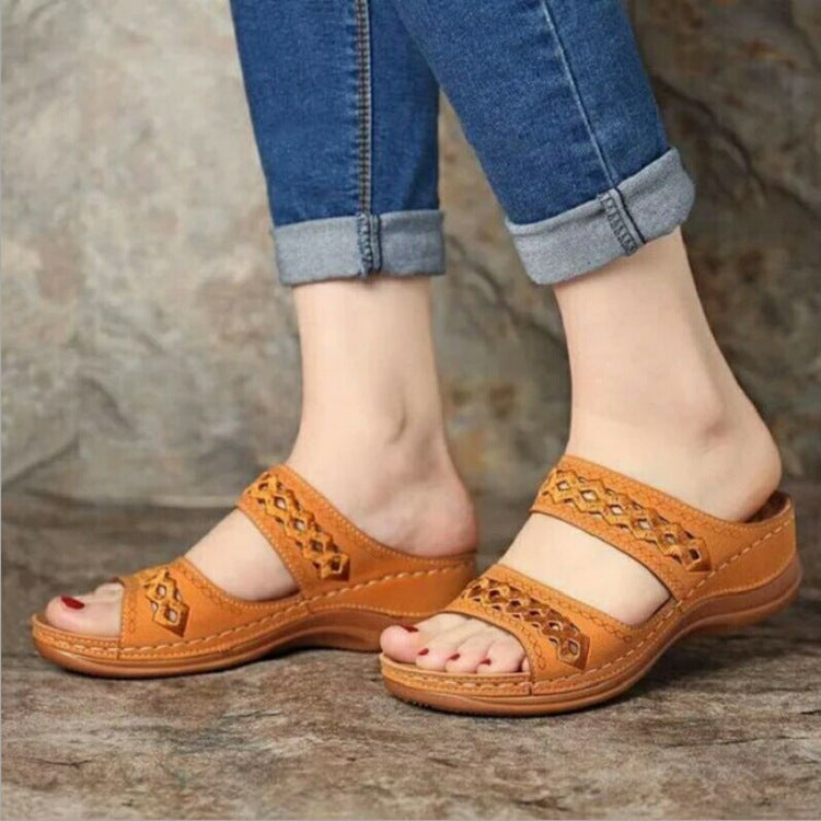 Damen-Sandalen aus hochwertigem Kunstleder mit Stickereien