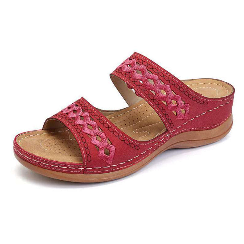 Damen-Sandalen aus hochwertigem Kunstleder mit Stickereien