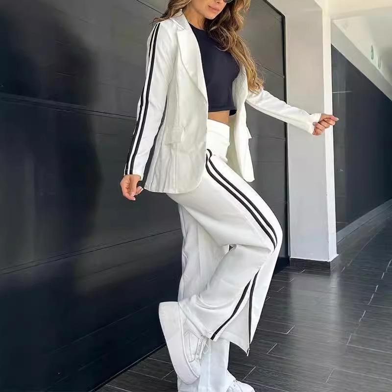 Damen-Blazer mit gekerbtem Revers und weit geschnittener Hose